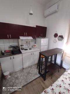 trivanović studio 2 sa galerijom - 7