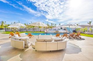 Luxury villa with spa, gym and cinema 15 min from center - 2