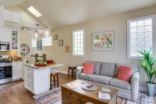 Walk to Bay and Pleasure Pier! Catalina Island Stay - 6