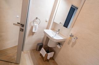 Sunny Penthouse with Mountain Views and 180 degrees Terrace - 5