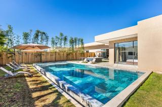 Villa with jacuzzi - 1