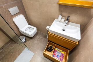 Green Jungle Studio - Balcony & Easy Center Access - 2