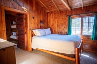 Spacious 3 Bed House - True Cabin in the Woods - Parking - Netflix CB04 - 9