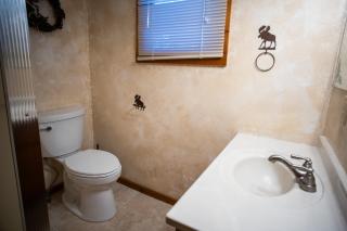 Stylishly 2 Bedroom House - Traditional Cabin - Lake View - Smart TV - CB05 - 1