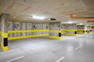 Urban Nook Design Apartments - Free Private Garage Parking - 2