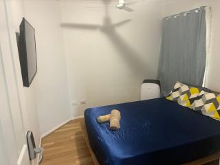 Shared house in Upper Coomera - 0