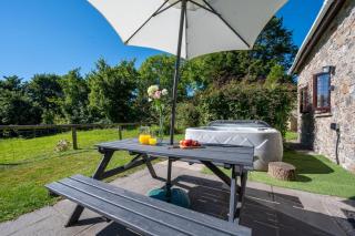 3 Bed in Tenby oc-h26847 - 2