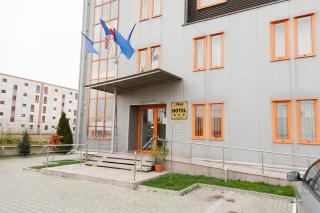 Plus Hotel - Craiova - 3