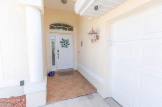 Heated saltwater pool pet friendly close to beaches - 6
