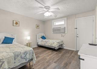 Oceanfront 3BR • Third-Floor Views • Dog Friendly • Blue Mist 301 • Cherry Grove NMB - Myrtle Beach - 4