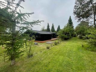 Holiday Home For 2 Families By The Water - 2