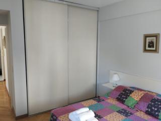 Departamento de dos ambientes con amplio balcón, muy luminoso - 0