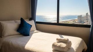 "Oceanfront 3BR, Home Office, Pool, Gym, Sauna, BBQ, Fast Wifi, Play area and Free Parking" - 2