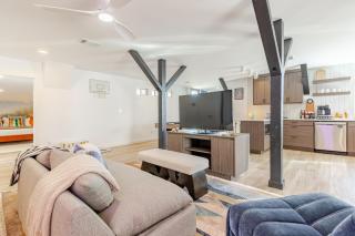 *NEW! Cool Designer Modern Barn Flat - 1