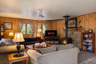 Bear Paw by NW Comfy Cabins - 4