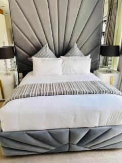 Houghton resort hotel executive suit - 7