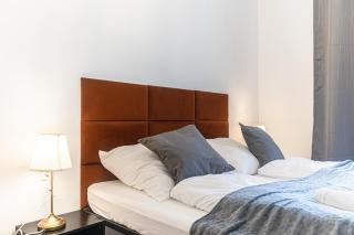 Chic & Cozy 2BR Stay Near U6 Schöpfwerk Station - 9