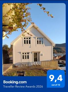 Bellahuset - Charming House in Ulsteinvik city centre - 6