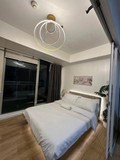 Condo near airport - azure residences - 8