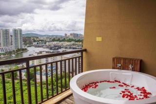 Grand Metro Park Bay Hotel - 7