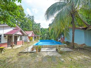 OYO 90657 D'Ambang Resort -  - 0