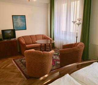 Hotel & Penzión Grand Matej - Banská Štiavnica - 8