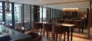 Knightsbridge Residences with Free Pool, Sauna, Fast WiFi, Gym and Kitchen - 5