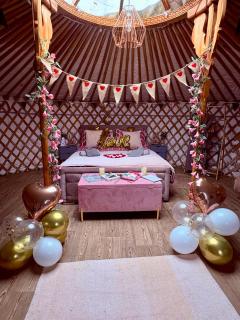 Glamp and Tipple Ltd - 9