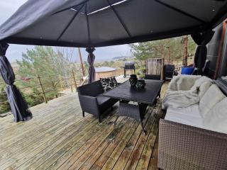 Cozy family cottage with a view - 3