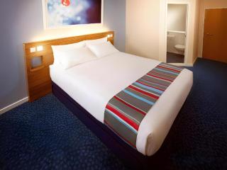 Travelodge Kinross M90 - 2