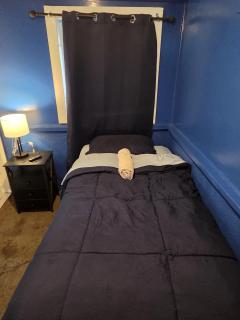 Entire Front House in Los Angeles - 6