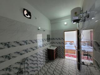 Hotel Himalayan Peak - 3