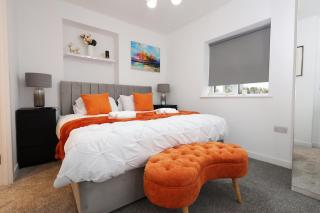 Newly Built Stylish & Central 2-Bedroom 2-Bathroom Apartment - Cardiff City Centre - 9