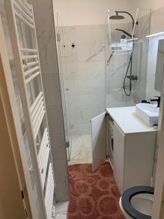 Center Karlsplatz Oper U1 U2 U4 - 4