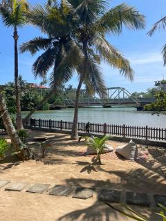 Lagoon Surfhouse - 4