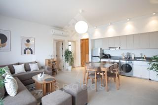 Ladybird - Kamaran Pearl - 6