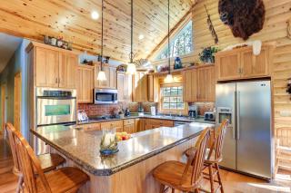 Black Hills Cabin Hot Tub, Game Room and Deck - 2