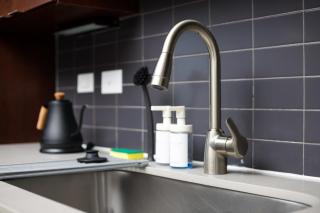 Chic 2BR-Southtown Near Rvrwalk, Dome & Conv - 1