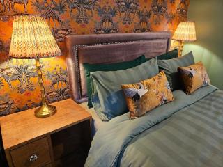 StayZen Apartments - Luxury Central Apartment with Parking - sleeps 8 - 4