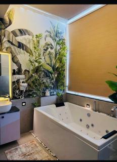 Berlin Penthouse with Jacuzzi by Staymoodyy - 4