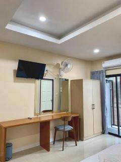 Neo cafe and hotel - 2