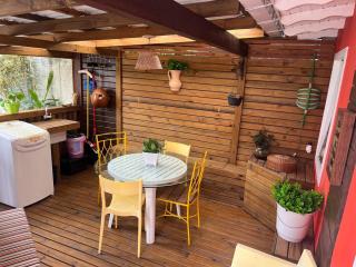 Loft a 10 min da praia com AC e estacionamento - 1