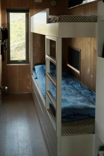 Hytte Ved Sjøen Med Unike Uteplasser - 2