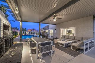 Sunset Swim, Luxury Vegas Villa with Pool, Hot Tub - 1