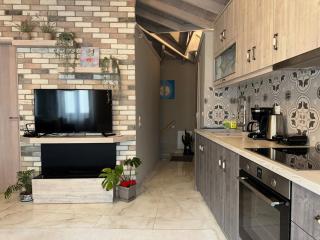 Hemeras Luxury Apartment - 3