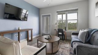 Landing Stunning 2BD Gym - 0