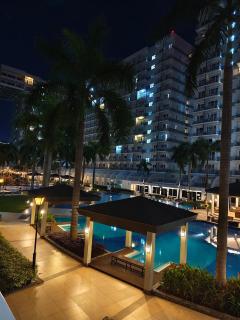 Shell residences Moa Staycation by jeric - 8