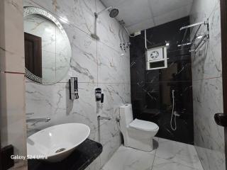 Hotel Ultimate One - 2