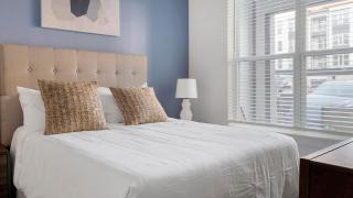 Landing Spectacular 2BD Clubhouse Yoga Studio - 2