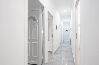 Ultra Central - NEW - Mini Studio - 2